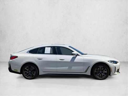 Certified 2023 BMW i4 eDrive35 RWD image 4