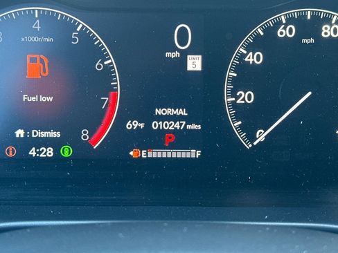 Used 2024 Honda HR-V LX image 31