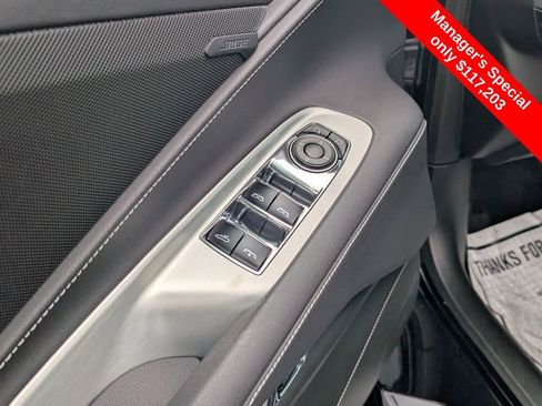 Used 2025 Chevrolet Corvette Z06 image 13