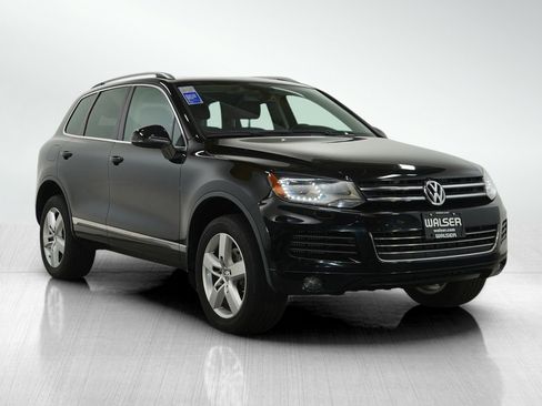 Used 2012 Volkswagen Touareg Executive image 7