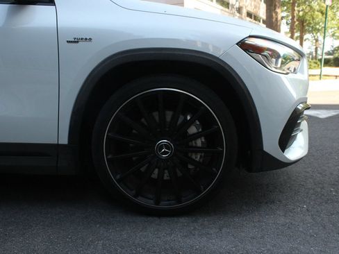 Used 2021 Mercedes-Benz GLA 35 AMG 4MATIC w/ Premium Package image 4