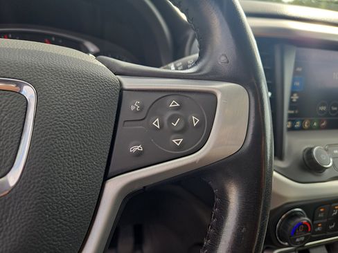 Used 2021 GMC Acadia SLT AWD/4WD image 22