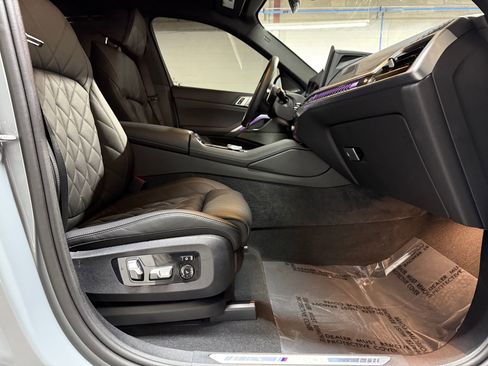 Used 2025 BMW X6 M60i image 53