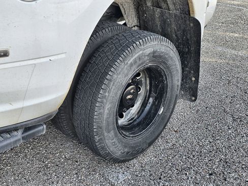 Used 2020 RAM 3500 Lone Star w/ Night Edition image 11