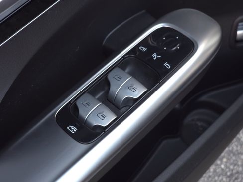 Used 2024 Mercedes-Benz C 300 Sedan image 34