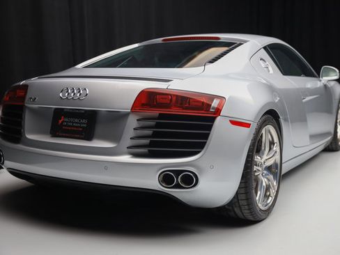 Used 2009 Audi R8 V8 image 22