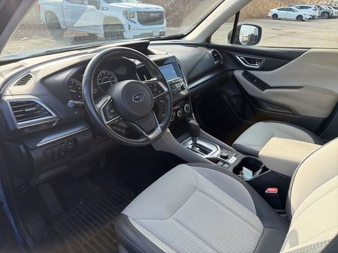 Used 2020 Subaru Forester Premium image 5