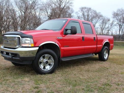 Used 2003 Ford F250 Lariat image 2