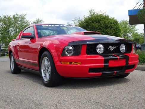 Used 2006 Ford Mustang Premium image 31