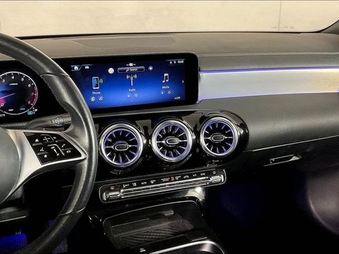 Used 2025 Mercedes-Benz CLA 250 image 5