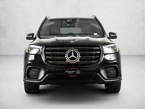 Certified 2026 Mercedes-Benz GLS 450 4MATIC image 2
