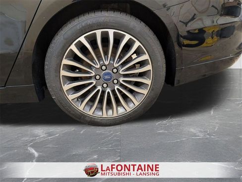 Used 2017 Ford Fusion SE w/ Fusion SE Technology Package image 33