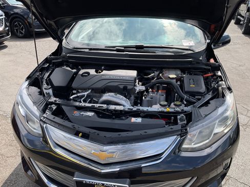 Used 2017 Chevrolet Volt LT w/ Comfort Package FWD image 23
