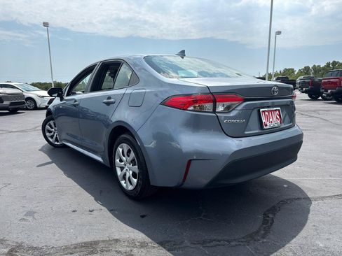 Used 2024 Toyota Corolla LE FWD image 6