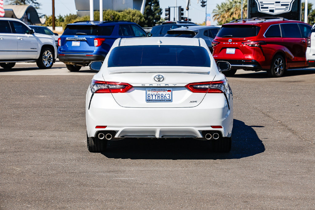 Used 2022 Toyota Camry XSE FWD image 3
