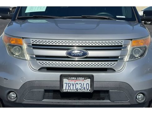 Used 2014 Ford Explorer XLT w/ Equipment Group 202A FWD image 13
