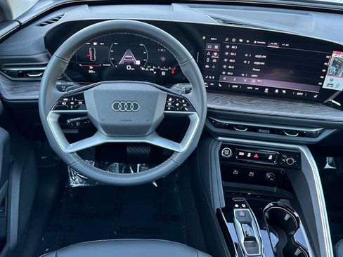 New 2025 Audi Q5 Premium image 13