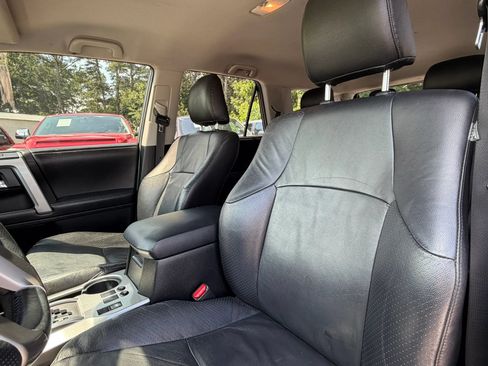 Used 2014 Toyota 4Runner SR5 RWD image 14