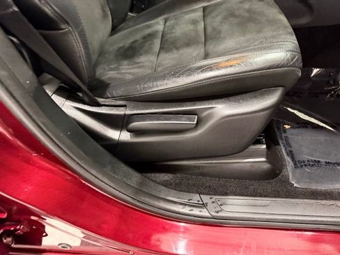 Used 2018 Jeep Grand Cherokee Altitude image 22