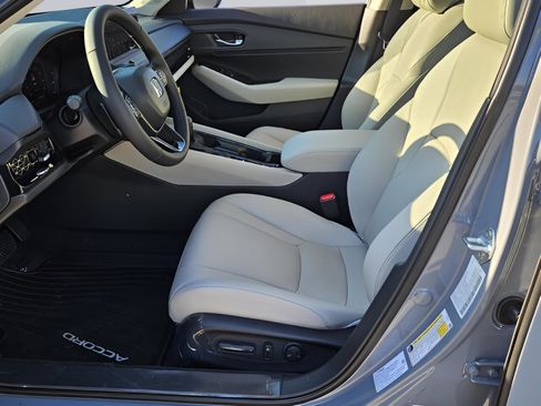 New 2025 Honda Accord EX-L image 9