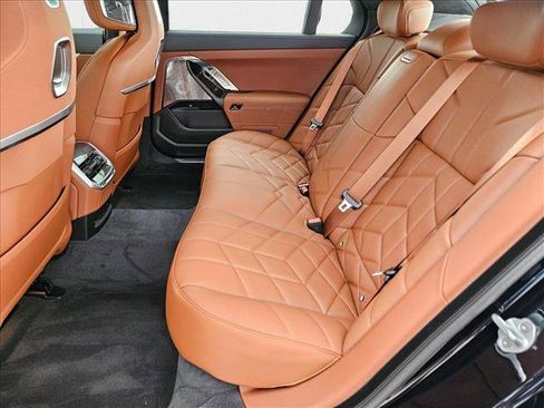 New 2025 BMW 760i xDrive image 15