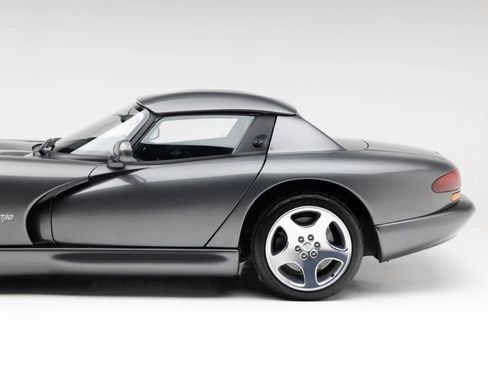 Used 2002 Dodge Viper RT/10 RWD image 35