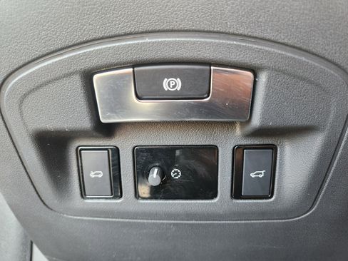 Used 2020 Jaguar I-PACE SE image 15