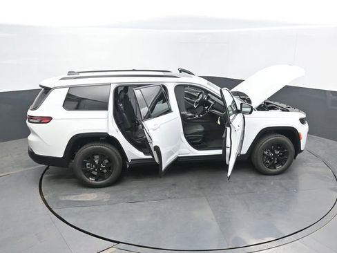 New 2026 Jeep Grand Cherokee L 4WD image 74