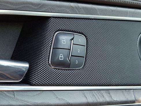 Used 2019 Lincoln Nautilus Reserve image 40