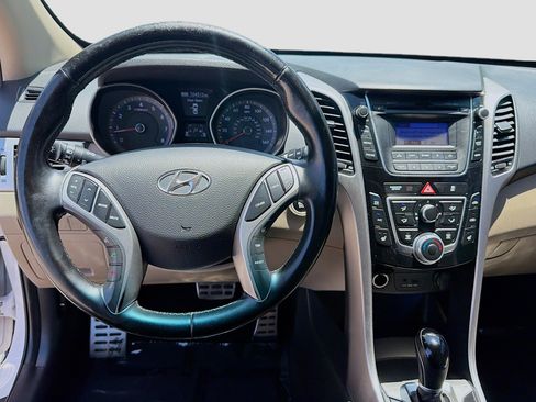 Used 2013 Hyundai Elantra GT w/ Touch & Go Pkg FWD image 8