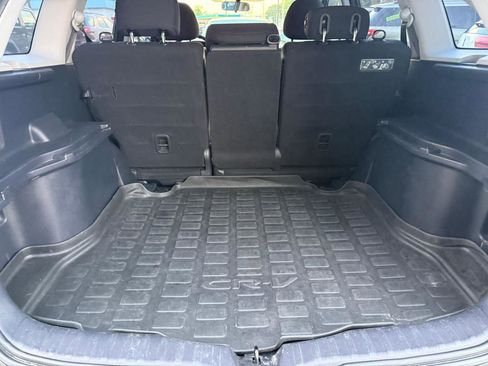 Used 2010 Honda CR-V LX image 12