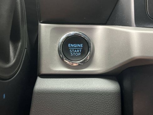 Used 2024 Ford F250 XLT w/ XLT Premium Package AWD/4WD image 23