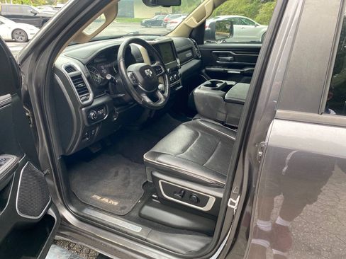 Used 2019 RAM 1500 Laramie w/ Off Road Group AWD/4WD image 15