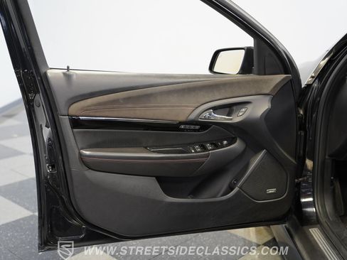 Used 2014 Chevrolet SS RWD image 38