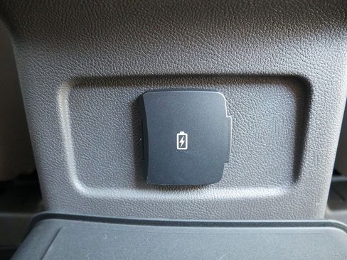 Used 2023 Lincoln Corsair AWD w/ Rear Removable Package Tray image 54