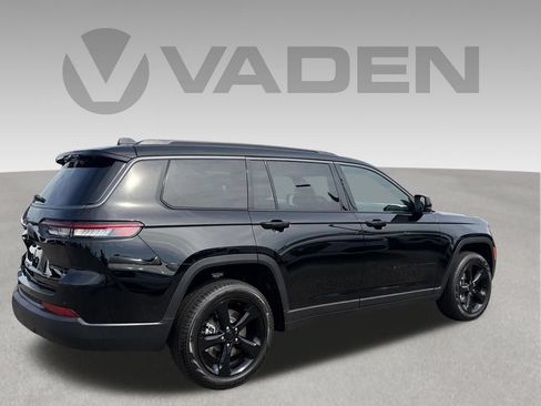 New 2026 Jeep Grand Cherokee L Limited w/ Limited Altitude Package AWD/4WD image 8