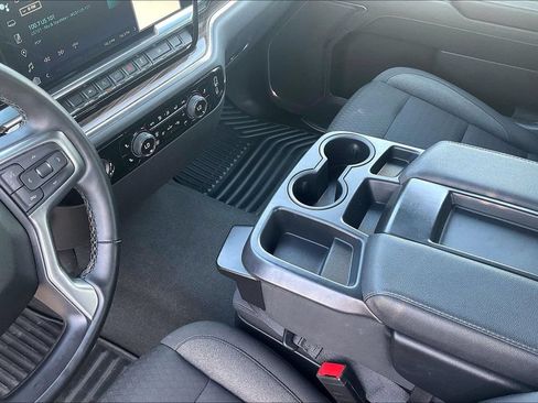 Used 2023 Chevrolet Silverado 1500 LT AWD/4WD image 19