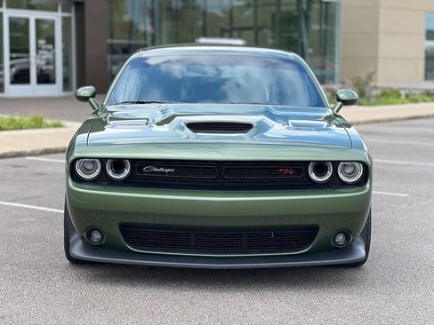 Used 2022 Dodge Challenger R/T Scat Pack w/ Dynamics Package RWD image 5