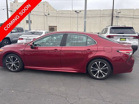 Used 2018 Toyota Camry SE FWD image 7
