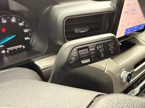 Used 2022 Ford Explorer XLT w/ Equipment Group 202A image 14