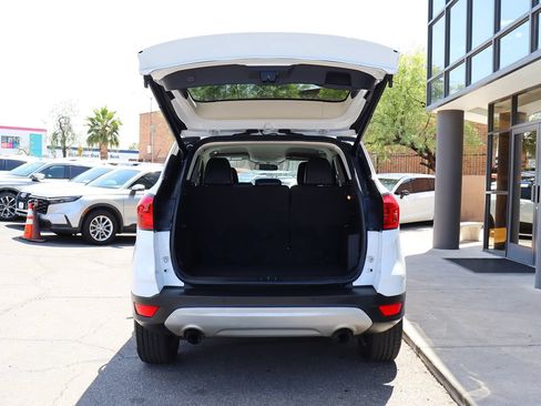 Used 2019 Ford Escape SEL FWD image 22