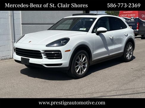 Used 2021 Porsche Cayenne AWD/4WD image 1