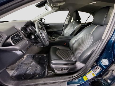 Used 2021 Toyota Camry SE FWD image 21