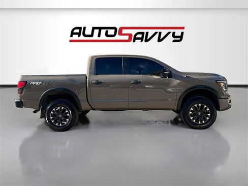 Used 2021 Nissan Titan PRO-4X w/ Pro-4x Convenience Package image 8