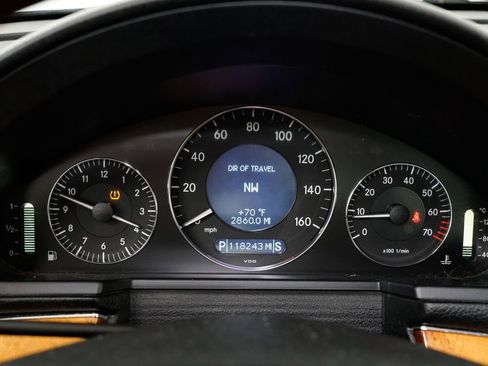 Used 2008 Mercedes-Benz E 350 4MATIC Sedan image 14