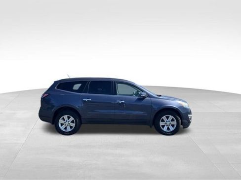 Used 2013 Chevrolet Traverse LT FWD image 6
