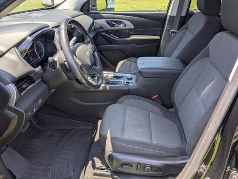 Used 2020 Chevrolet Traverse LT FWD image 14