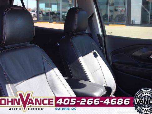 Used 2020 GMC Terrain SLT w/ Preferred Package image 17