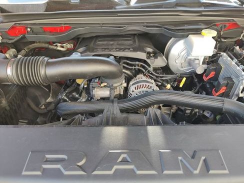 Used 2019 RAM 1500 Laramie AWD/4WD image 35