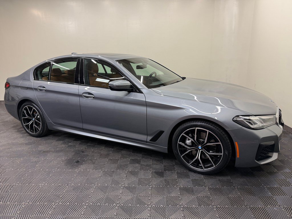Used 2023 BMW 540i xDrive w/ M Sport Package AWD/4WD image 15